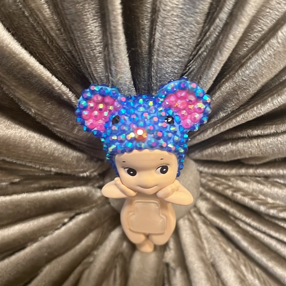 New Custom Bedazzled Sonny Angel Mouse - Picture 5 of 5